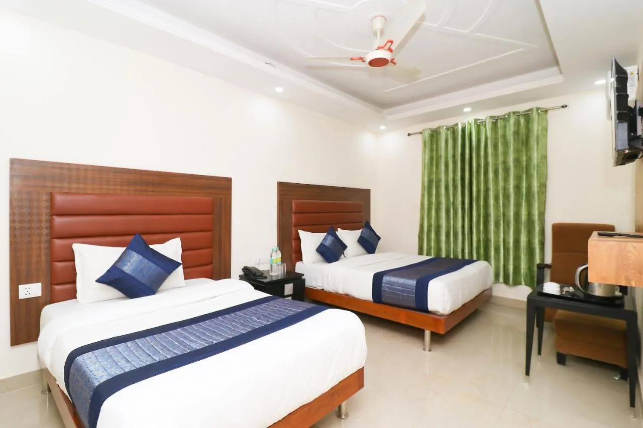 Hotel Belwood Suites - Near New Delhi Airport