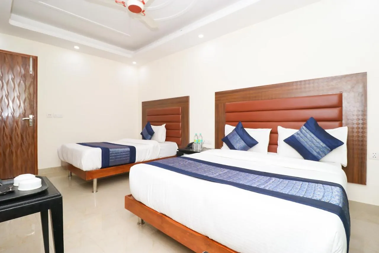Hotel Belwood Suites - Near New Delhi Airport