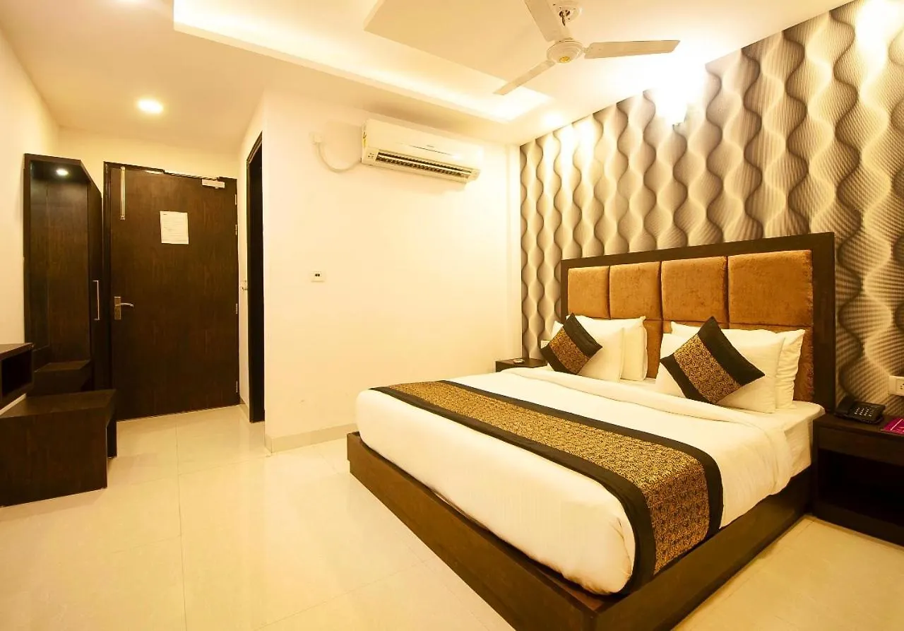 Hotel Belwood Suites - Near New Delhi Airport 3*,