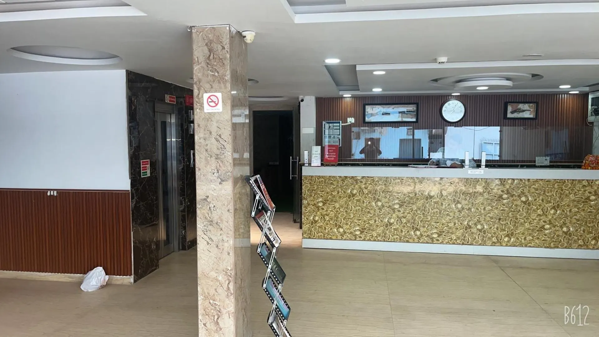 ***  Hotel Belwood Suites - Near New Delhi Airport India